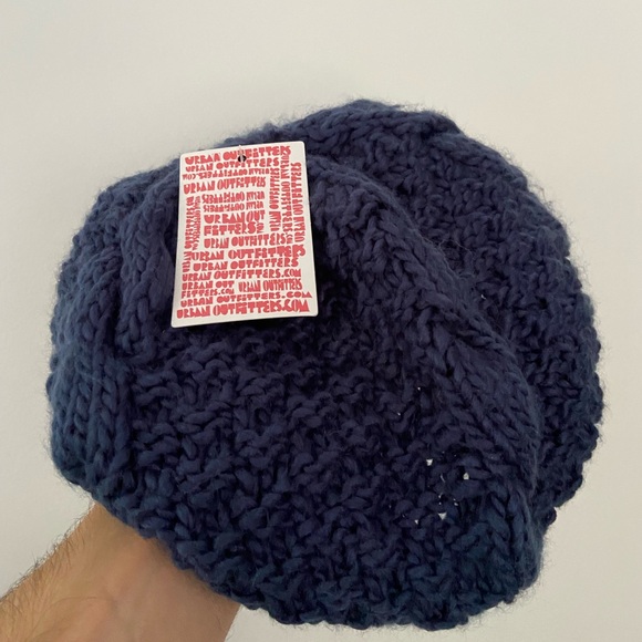 Urban Outfitters Navy Blue Knitted Hat Size One Size - Picture 3 of 5